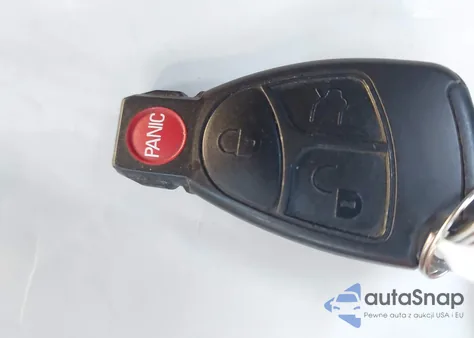 2005 Mercedes-Benz Sl 500 z USA, uszkodzony, nr VIN WDBSK75F55F090385